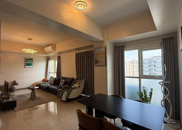 Luxury Spacious 3bedrooms With Maid's Bunkbed Massage Chair Bayview Free Pool & Parking Near Okada Airports Moa Solaire *