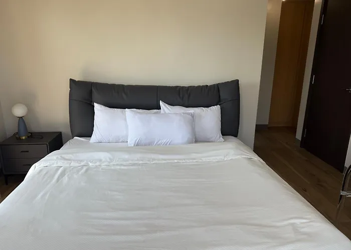 Apartment Luxury Spacious 3bedrooms With Maid's Bunkbed Massage Chair Bayview Free Pool & Parking Near Okada Airports Moa Solaire Manila
