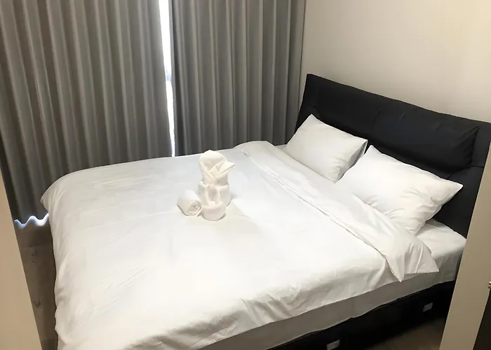 Apartment Luxury Spacious 3bedrooms With Maid's Bunkbed Massage Chair Bayview Free Pool & Parking Near Okada Airports Moa Solaire Manila
