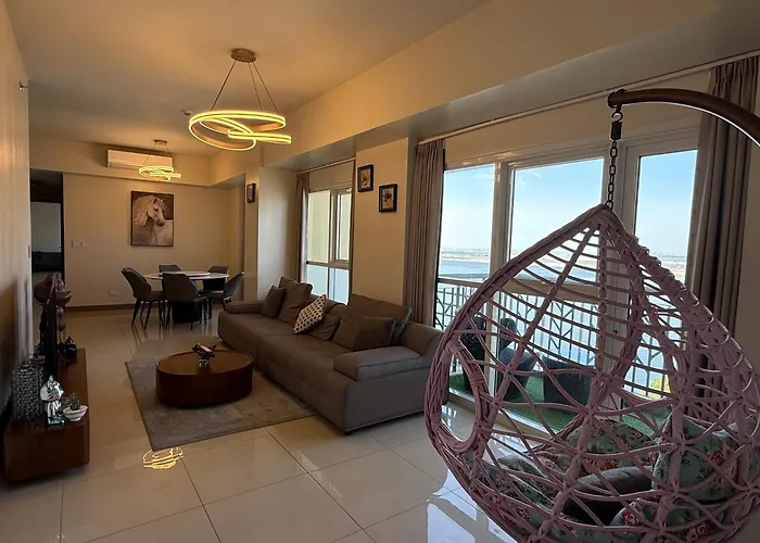 Luxury Spacious 3bedrooms With Maid's Bunkbed Massage Chair Bayview Free Pool & Parking Near Okada Airports Moa Solaire Manila