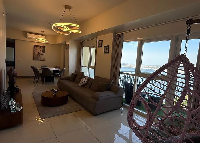 Apartment Luxury Spacious 3bedrooms With Maid's Bunkbed Massage Chair Bayview Free Pool & Parking Near Okada Airports Moa Solaire *