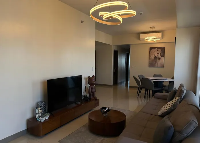 Apartment Luxury Spacious 3bedrooms With Maid's Bunkbed Massage Chair Bayview Free Pool & Parking Near Okada Airports Moa Solaire