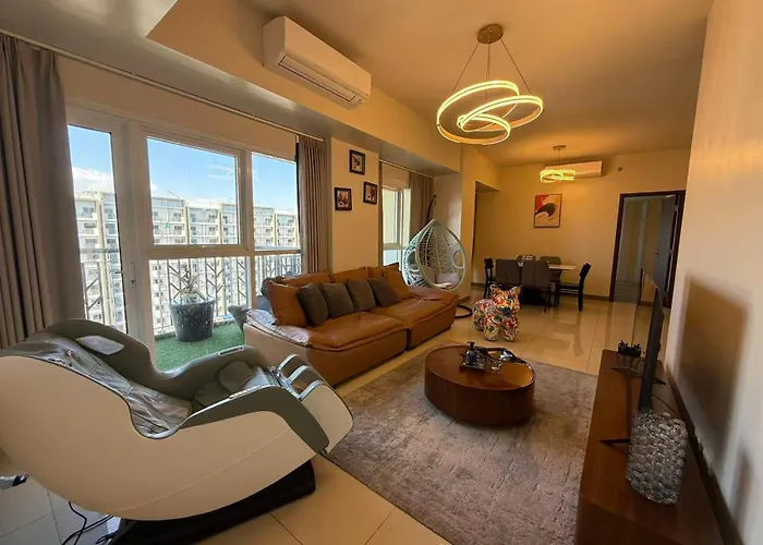 Luxury Spacious 3bedrooms With Maid's Bunkbed Massage Chair Bayview Free Pool & Parking Near Okada Airports Moa Solaire *