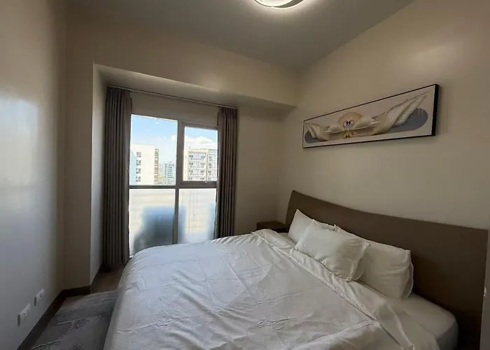 Apartment Luxury Spacious 3bedrooms With Maid's Bunkbed Massage Chair Bayview Free Pool & Parking Near Okada Airports Moa Solaire