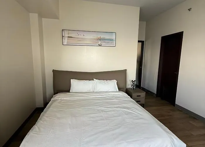 Luxury Spacious 3bedrooms With Maid's Bunkbed Massage Chair Bayview Free Pool & Parking Near Okada Airports Moa Solaire Apartment