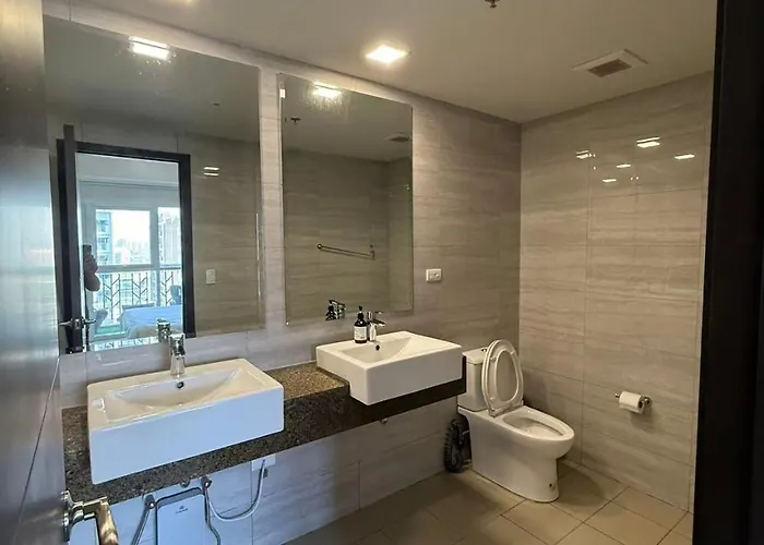 Luxury Spacious 3bedrooms With Maid's Bunkbed Massage Chair Bayview Free Pool & Parking Near Okada Airports Moa Solaire Apartment