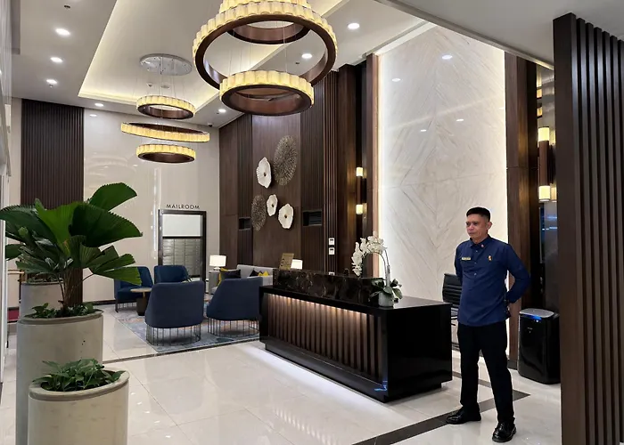 Luxury Spacious 3bedrooms With Maid's Bunkbed Massage Chair Bayview Free Pool & Parking Near Okada Airports Moa Solaire Apartment Manila