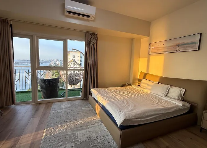 Luxury Spacious 3bedrooms With Maid's Bunkbed Massage Chair Bayview Free Pool & Parking Near Okada Airports Moa Solaire Manila